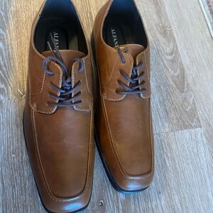 Brown Oxford Shoes for Stylish Occasions